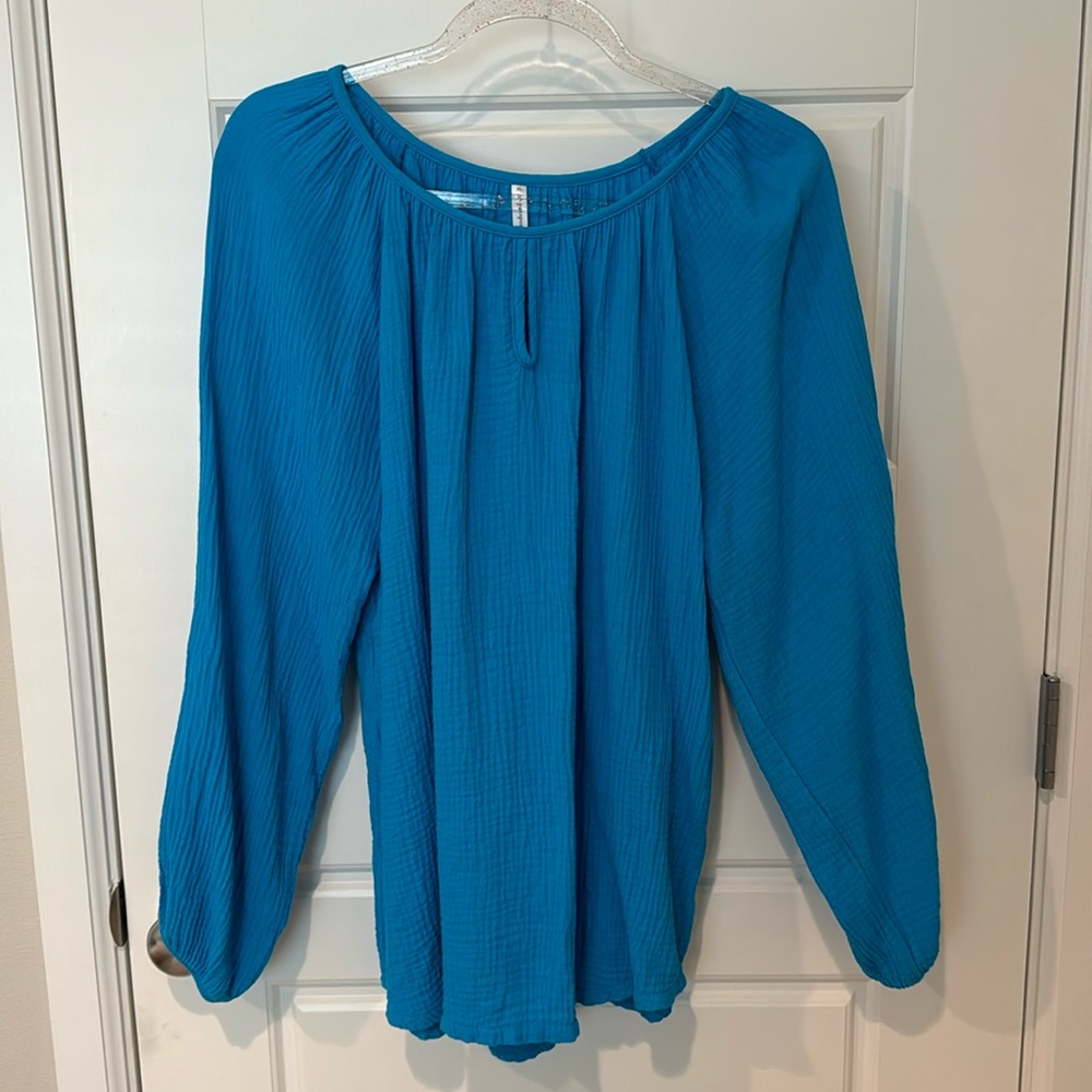 🛍️ Beautiful Blue Blouse